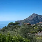 Konukevi Caprile