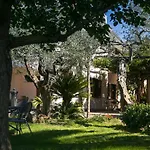 Caprile Konukevi 5*